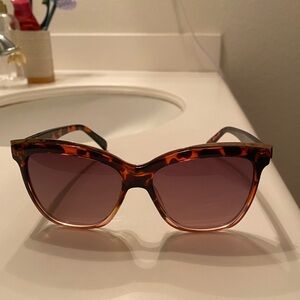 FREE COUNTRY cheetah print sunglasses!! 🕶️
